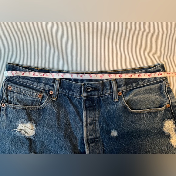 Levis 501 shorts - Picture 3 of 7